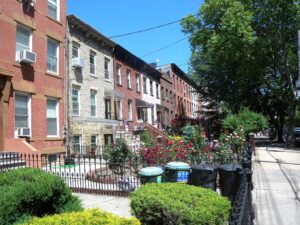 brownstone rowhouses in the Carroll Gardens historic district notary public near me